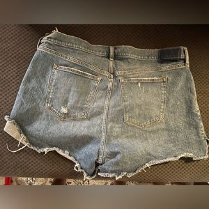 Curve Love Hogh Rise 4” Mom Short